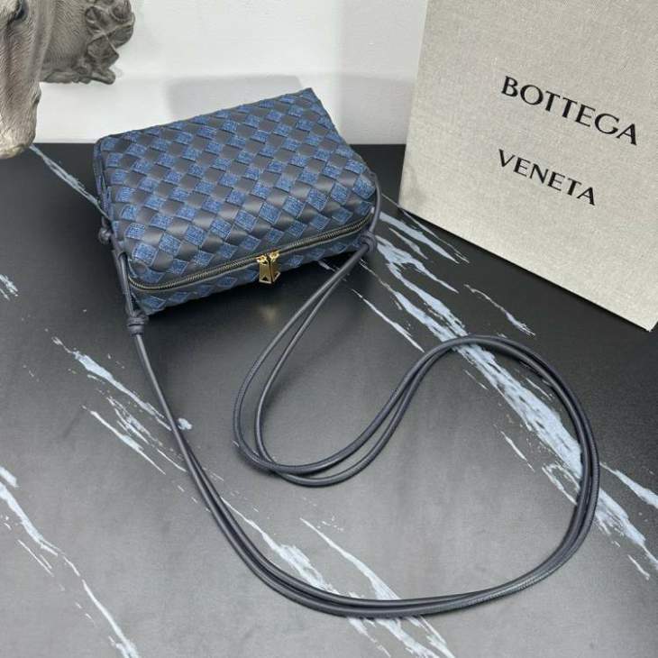 Picture of Bottega Veneta Handbags _SKUfw184066442fw